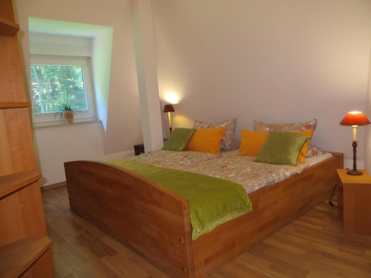 Weisses-Haus-Am-Kurpark-Fewo-Waldblick Quedlinburg Eksteriør billede